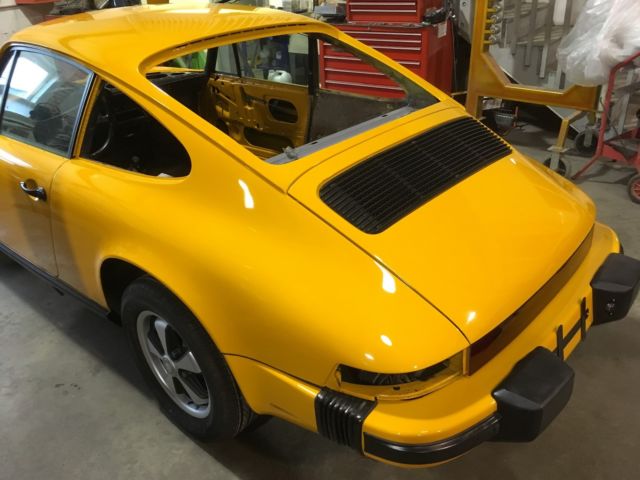 1976 Signal yellow Porsche 912 Coupe