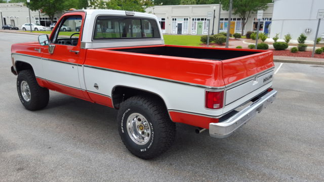 1976 Orange-White Chevrolet C/K Pickup 1500 pickup