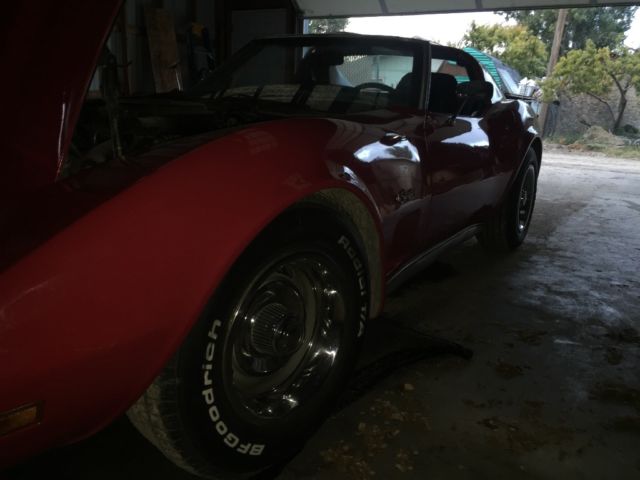 1976 Red Chevrolet Corvette Coupe