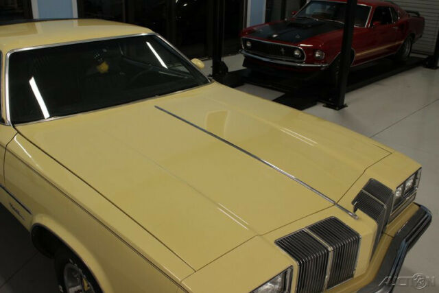 1976 Yellow Oldsmobile Cutlass