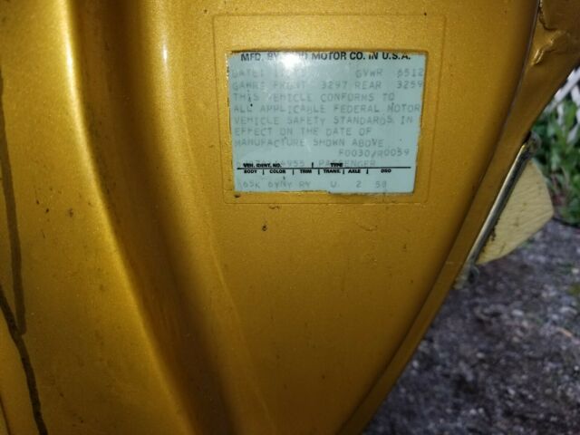 1976 Gold and cream Ford Thunderbird Coupe