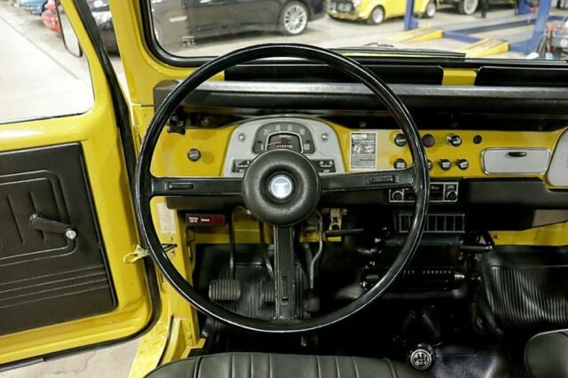1976 Yellow Toyota FJ 40 SUV