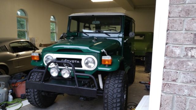 1976 Black Toyota Land Cruiser