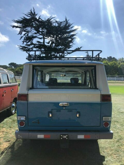 1976 Blue Toyota Land Cruiser SUV