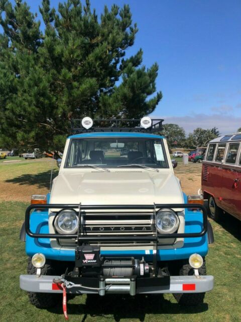 1976 Blue Toyota Land Cruiser SUV