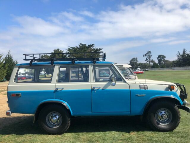 1976 Blue Toyota Land Cruiser SUV