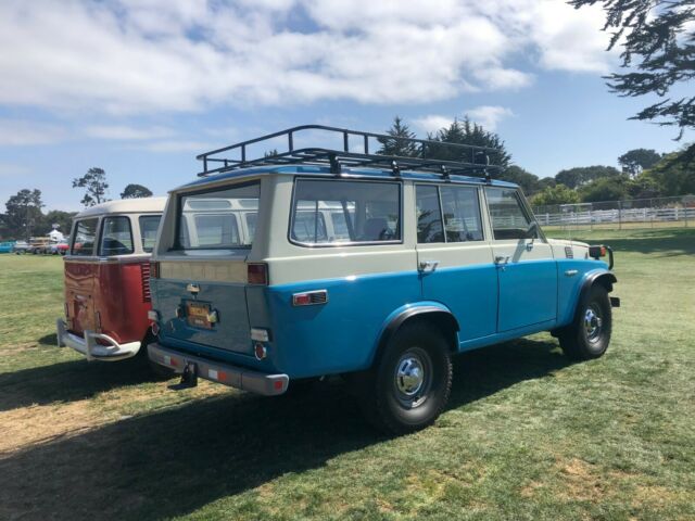 1976 Blue Toyota Land Cruiser SUV