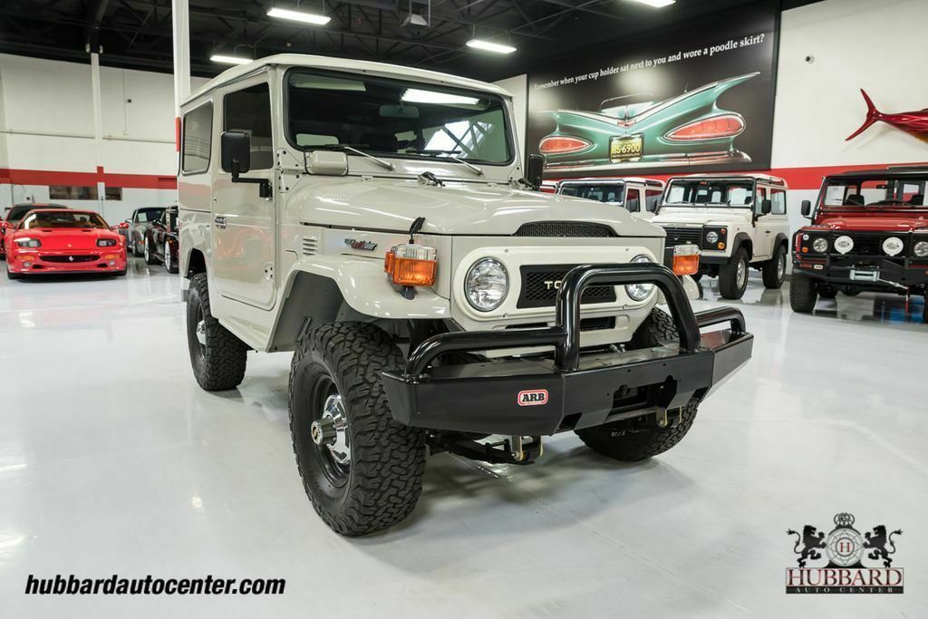 1976 Tan Toyota FJ Cruiser