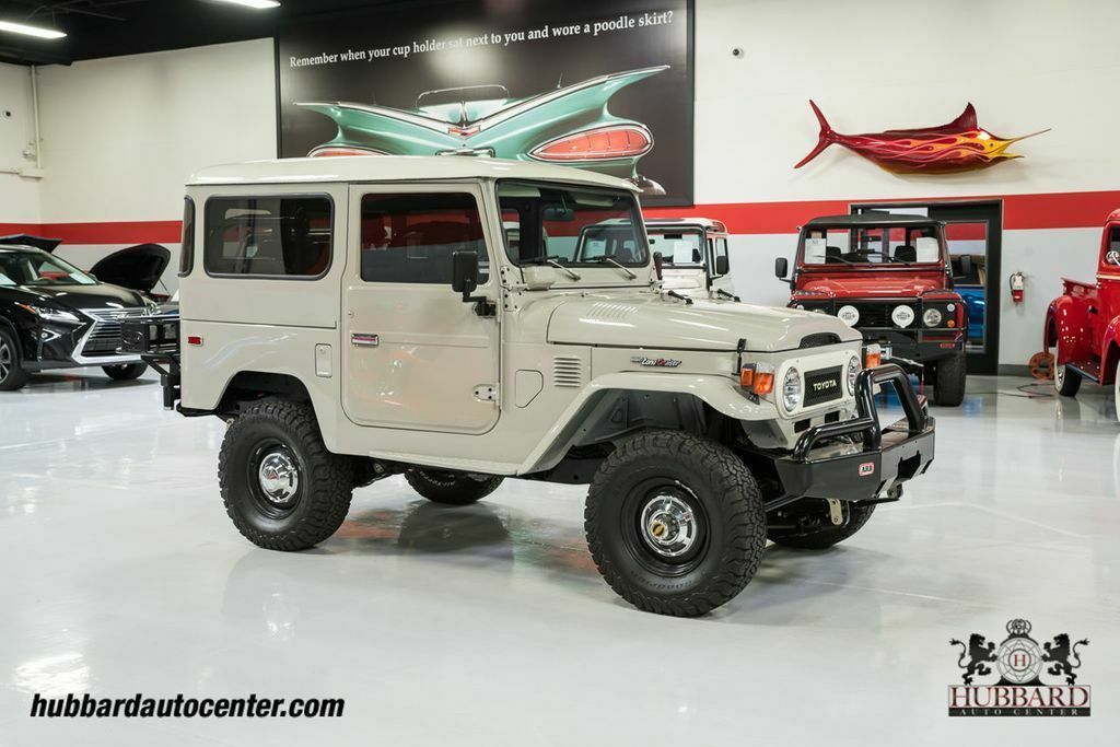 1976 Tan Toyota FJ Cruiser