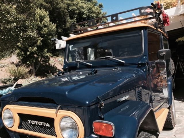 1976 Blue Toyota FJ Cruiser