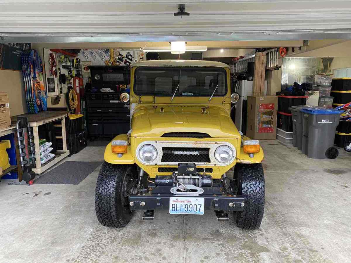 1976 Yellow Toyota Fj SUV