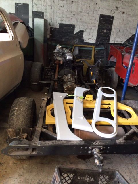 1976 Yellow Toyota Land Cruiser SUV