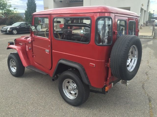 1976 Burgundy Toyota Land Cruiser SUV