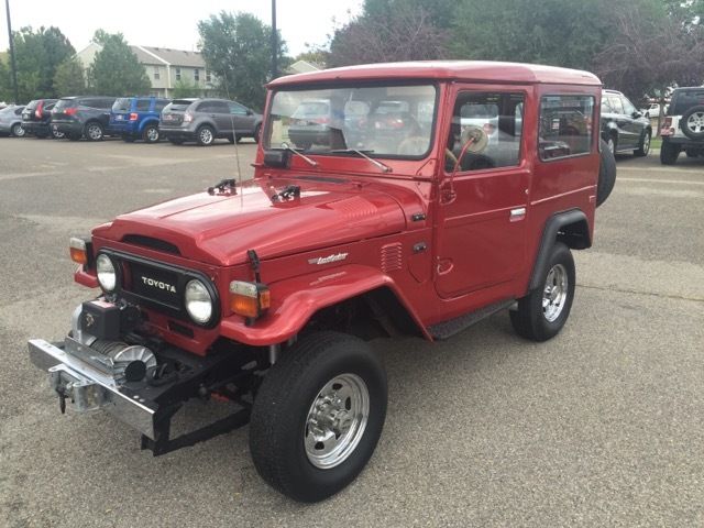 1976 Burgundy Toyota Land Cruiser SUV