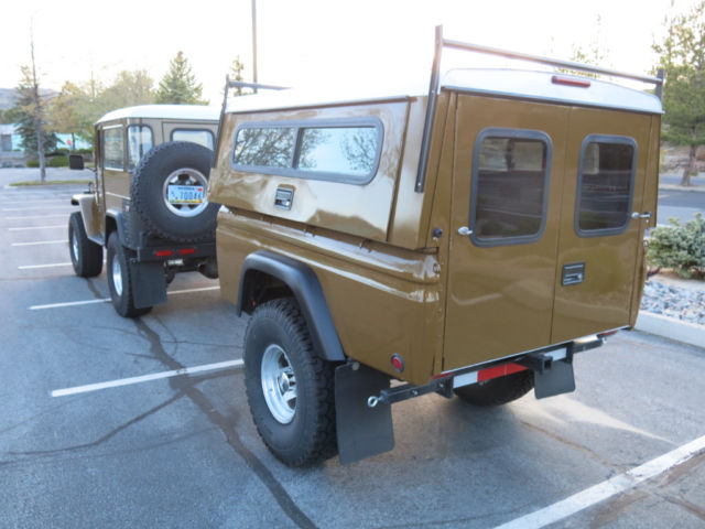 1976 Green Toyota Land Cruiser --