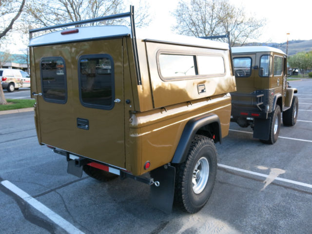 1976 Green Toyota Land Cruiser --