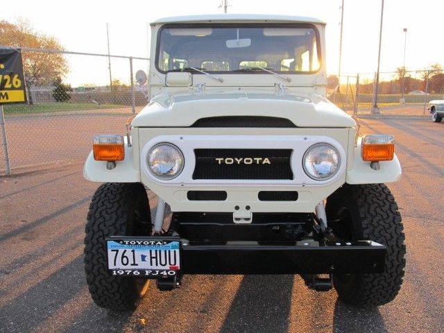 1976 Tan Toyota Land Cruiser SUV