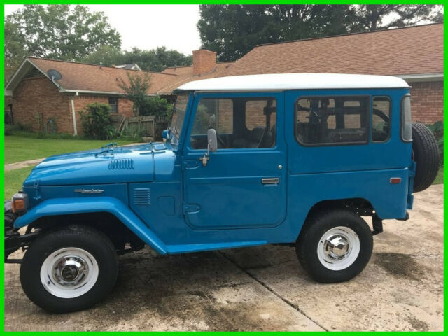 1976 Blue Toyota Land Cruiser SUV