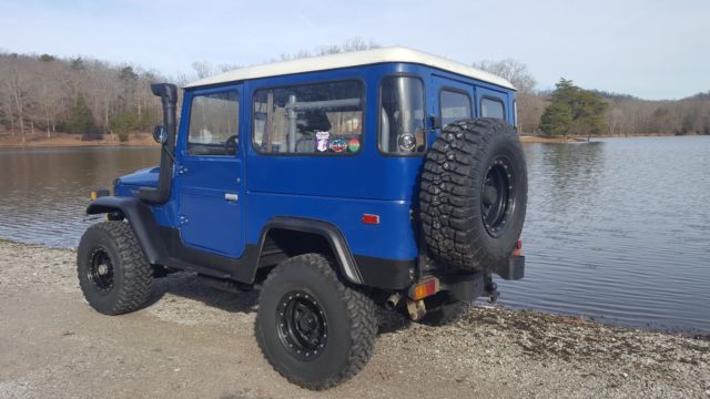 1976 Blue Toyota Land Cruiser 2DR
