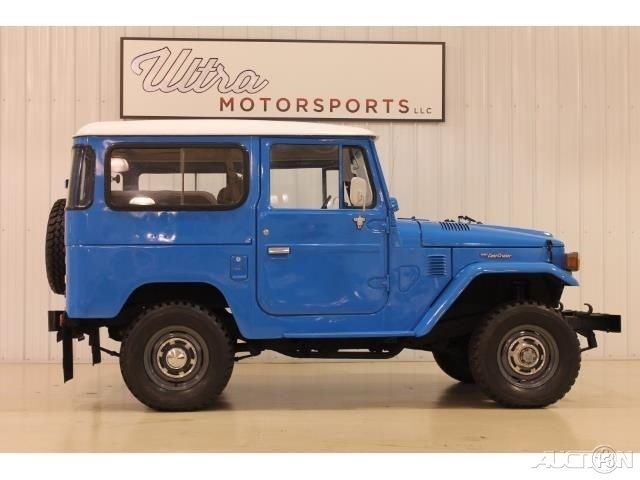 1976 Blue Toyota BJ4