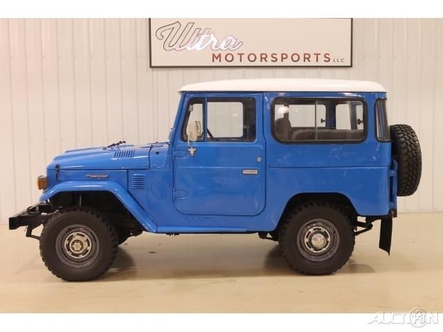 1976 Blue Toyota BJ4