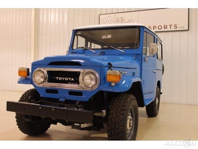 1976 Blue Toyota BJ4