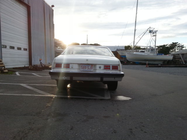1976 White Chevrolet Nova Coupe
