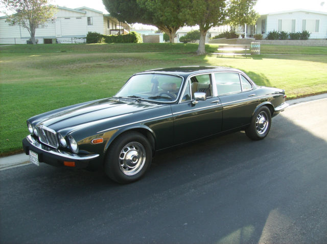 1976 Green Jaguar XJ12 Sedan