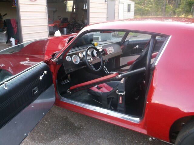 1976 porche red Chevrolet Camaro Coupe