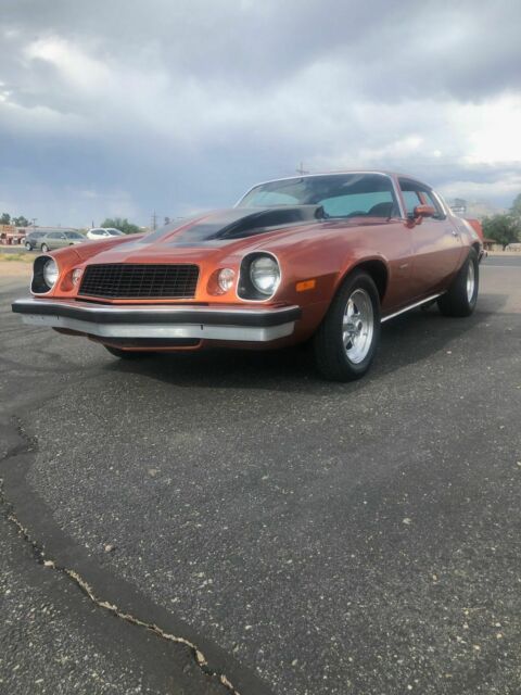 1976 Sunburst orange mettalic Chevrolet Camaro