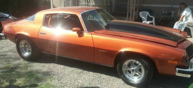 1976 Sunburst orange mettalic Chevrolet Camaro