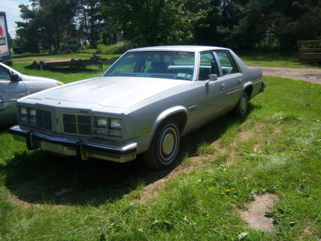 1977 Gray Oldsmobile Eighty-Eight Sedan