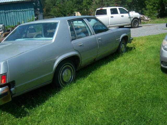 1977 Gray Oldsmobile Eighty-Eight Sedan