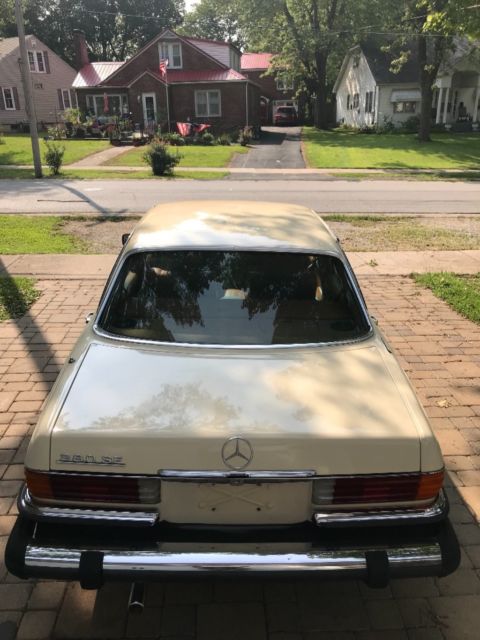 1977 Light Ivory Mercedes-Benz 200-Series Sedan