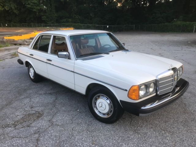 1977 White Mercedes-Benz 300-Series Sedan