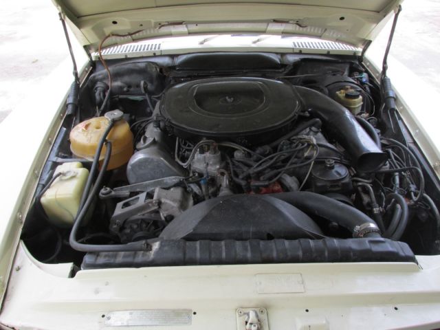 1977 Cream Mercedes-Benz SL-Class Convertible