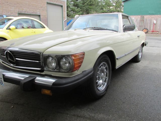 1977 Cream Mercedes-Benz SL-Class Convertible