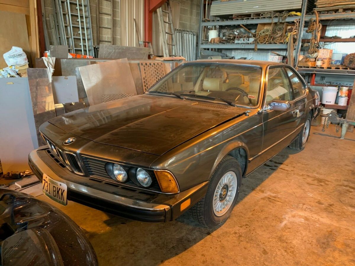 1977 Silver BMW 6-Series Coupe