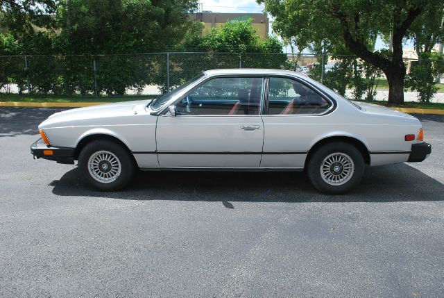 1977 Silver BMW 6-Series Coupe