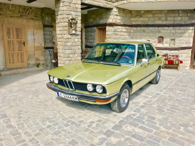 1977 olivegrun mettalic BMW 5-Series sedan