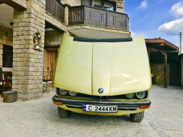 1977 olivegrun mettalic BMW 5-Series sedan