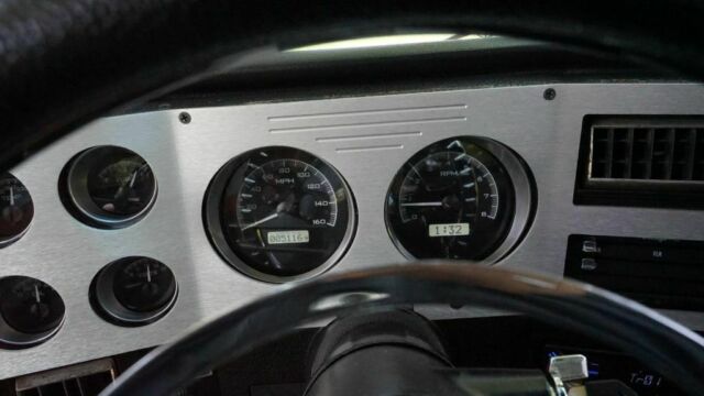 1977 White & Gray Chevrolet C-10 Extended Cab Pickup