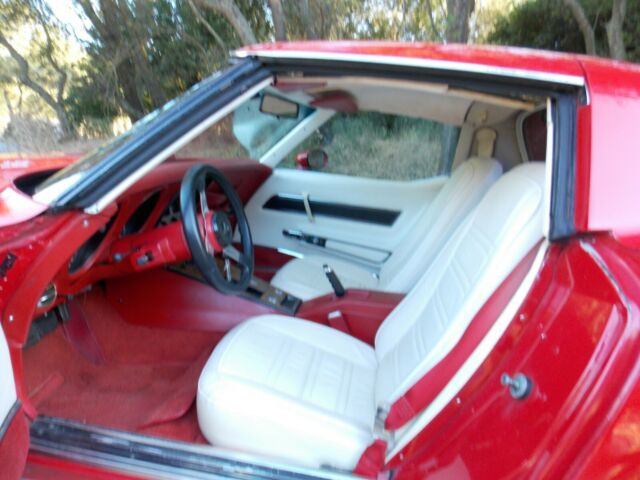 1977 Red Chevrolet Corvette Coupe