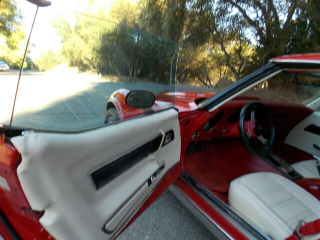 1977 Red Chevrolet Corvette Coupe