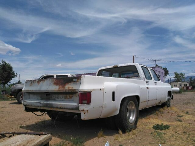 1977 White Chevrolet C/K Pickup 3500 Extended Crew Cab Pickup