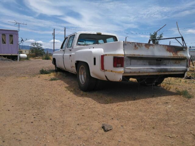 1977 White Chevrolet C/K Pickup 3500 Extended Crew Cab Pickup
