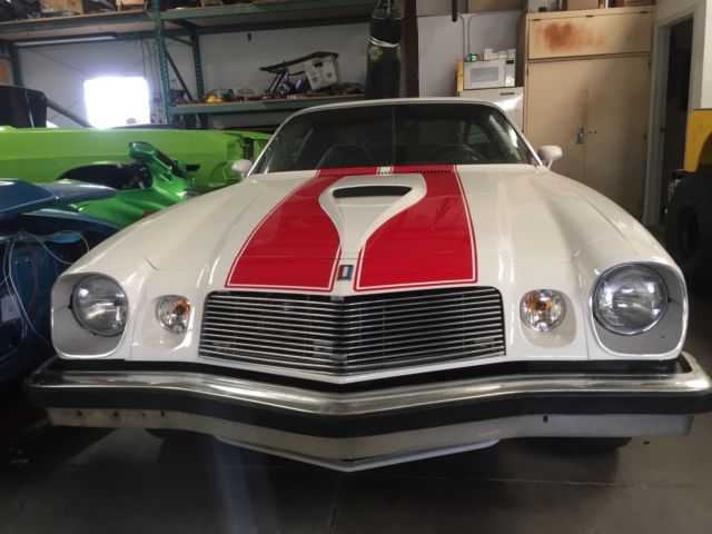 1977 White Chevrolet Camaro