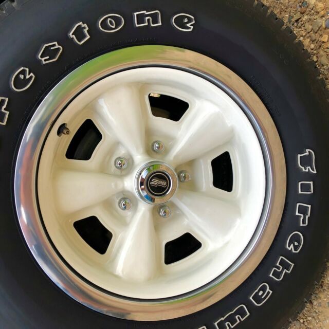 1977 White Chevrolet Camaro Coupe