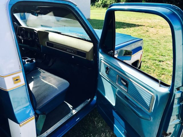 1977 Chevrolet C-10 Standard Cab Pickup
