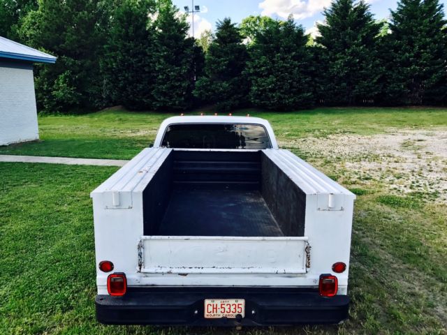 1977 Chevrolet C-10 Standard Cab Pickup